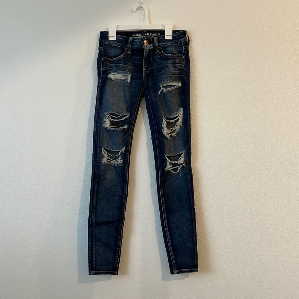 American eagle size 2 skinny jeans